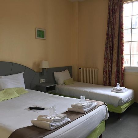 Hotel De Paris Кабур Екстериор снимка