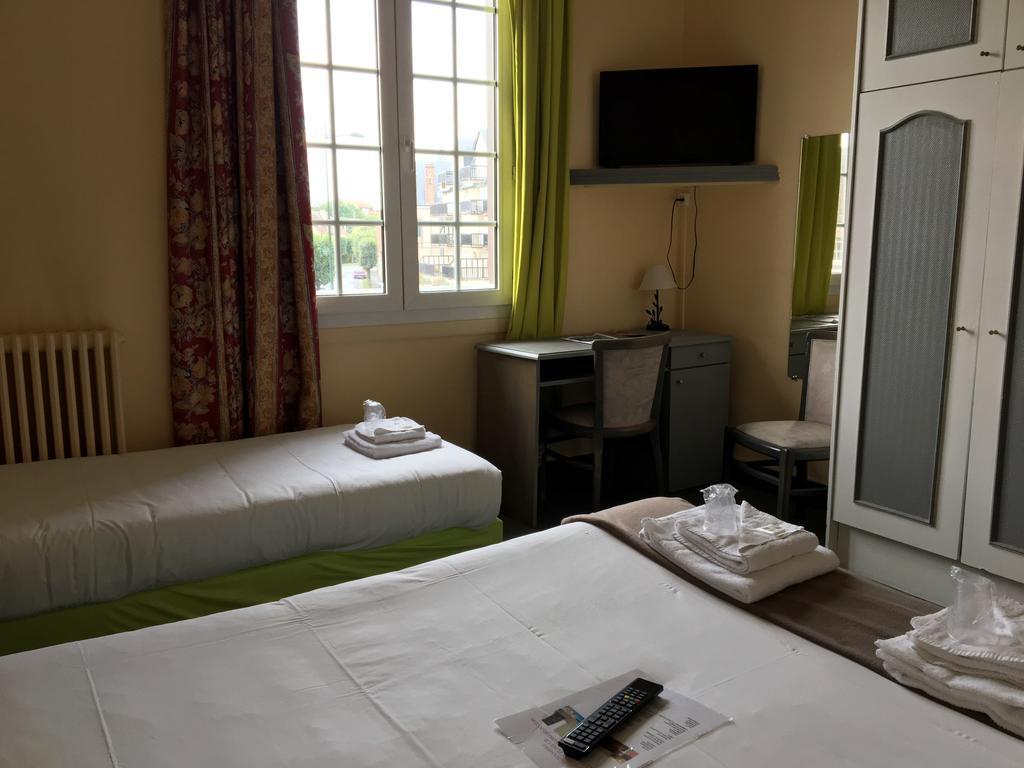 Hotel De Paris Кабур Екстериор снимка