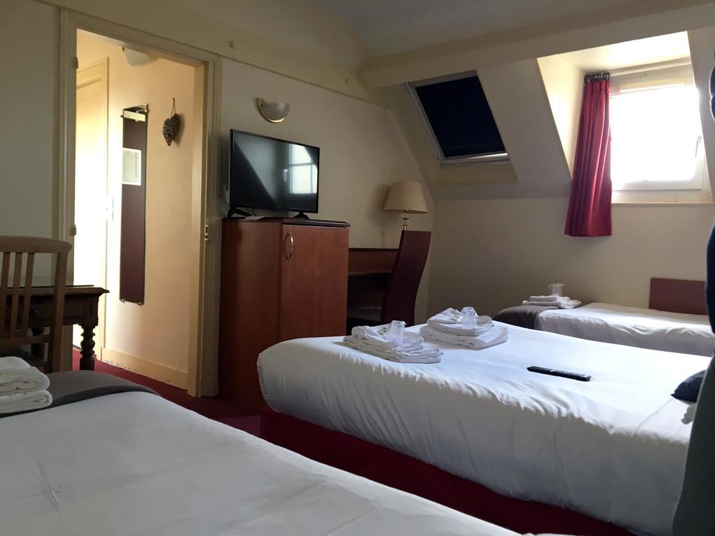Hotel De Paris Кабур Екстериор снимка