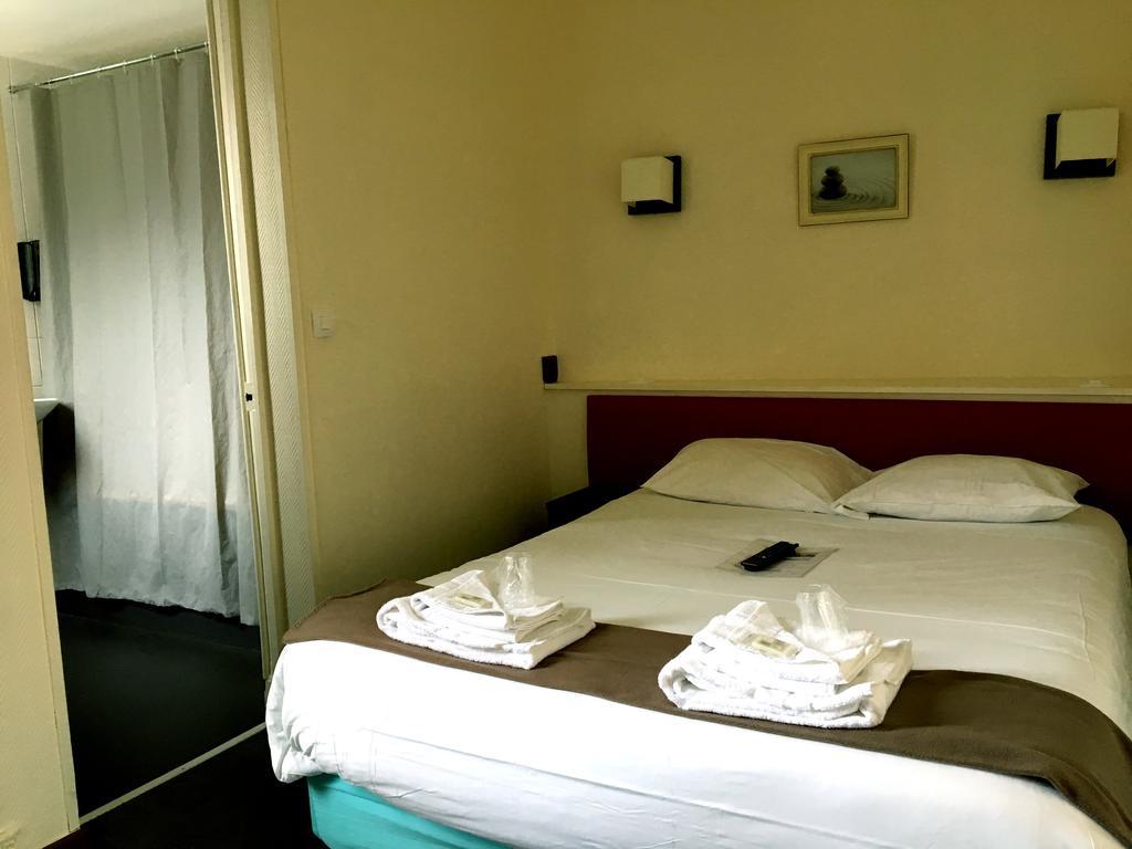 Hotel De Paris Кабур Екстериор снимка